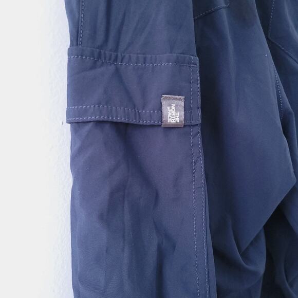 North Face Capri Pants Size 14 Gray Hiking Outdoors, Lightweight, Elastic Waist - Picture 4 of 6